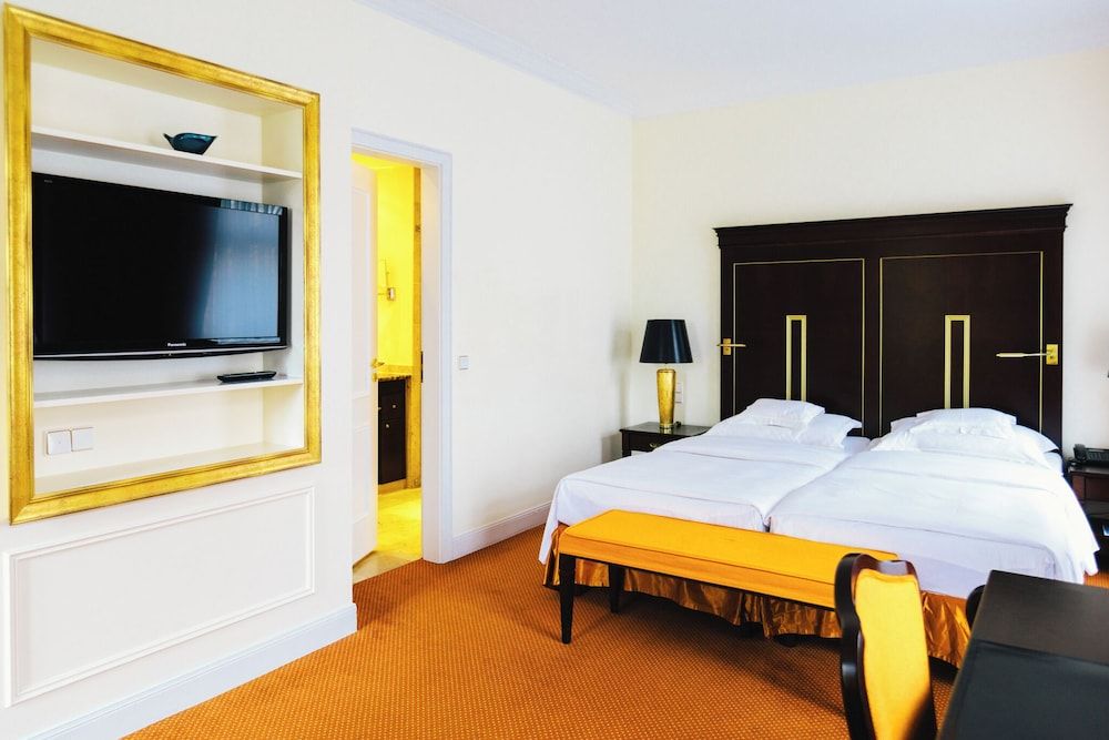 undefined Relais & Châteaux Hotel Bülow Palais 5