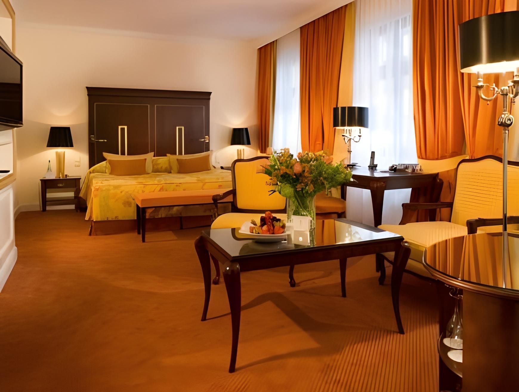 undefined Relais & Châteaux Hotel Bülow Palais 6