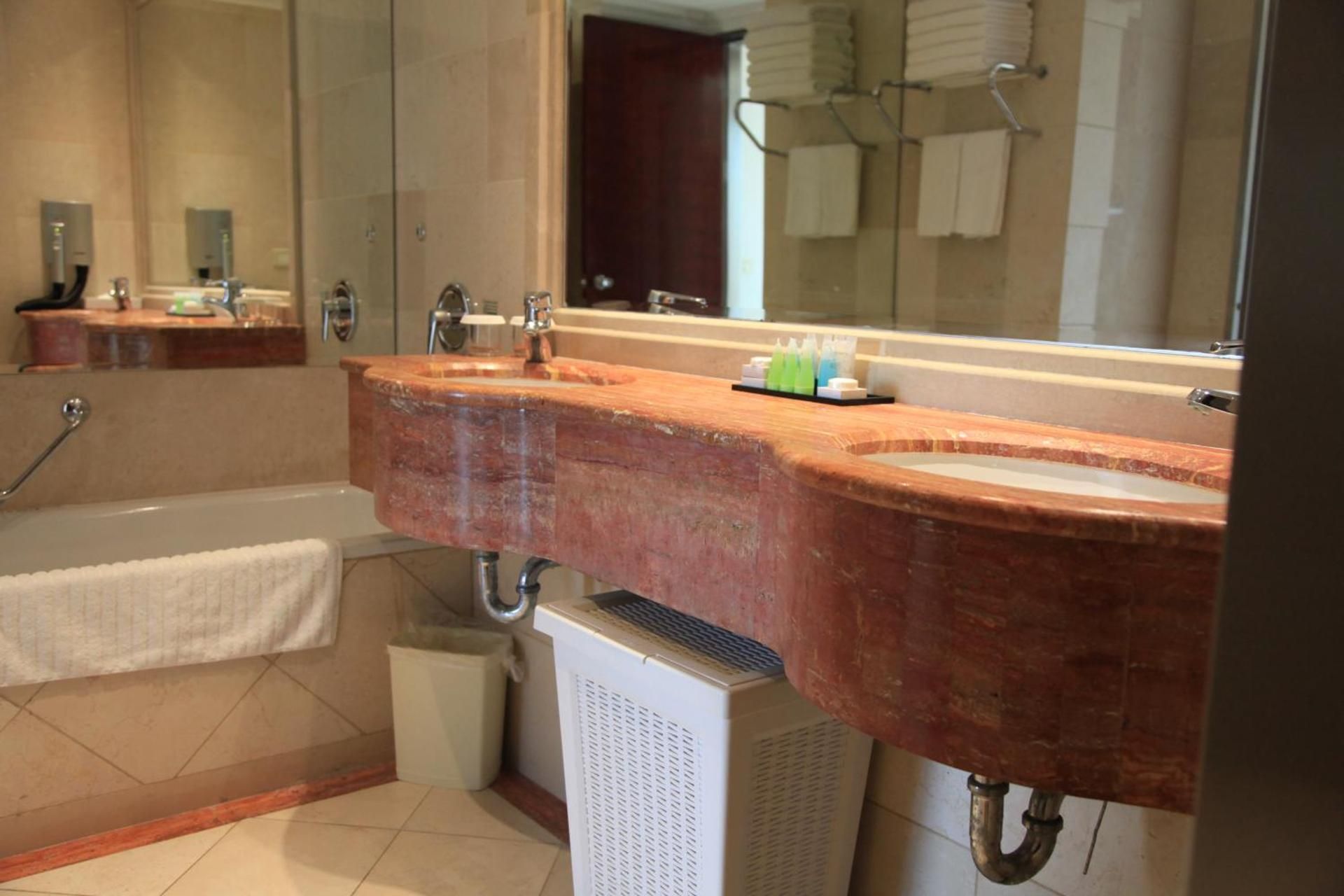 Deluxe with Sea View  