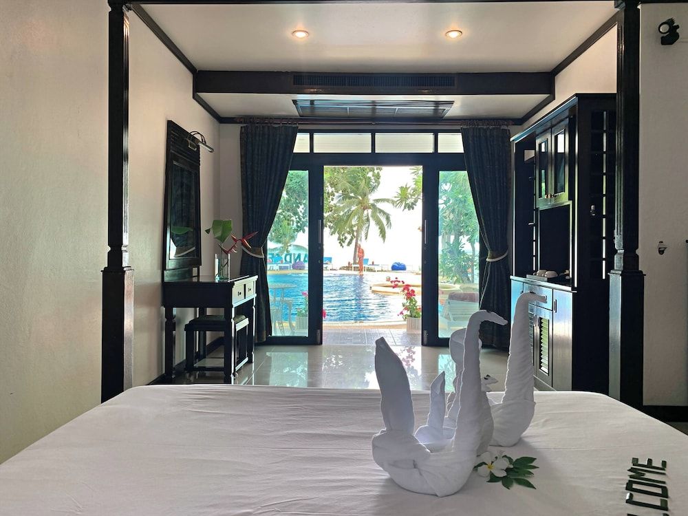 Sand Sea Beach Resort Standard Room, 1 Double Bed, Non Smoking, Ocean View 2