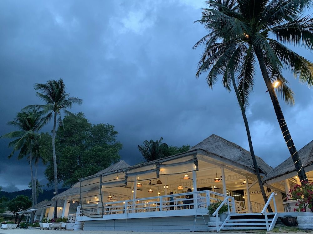 undefined Sand Sea Beach Resort 4