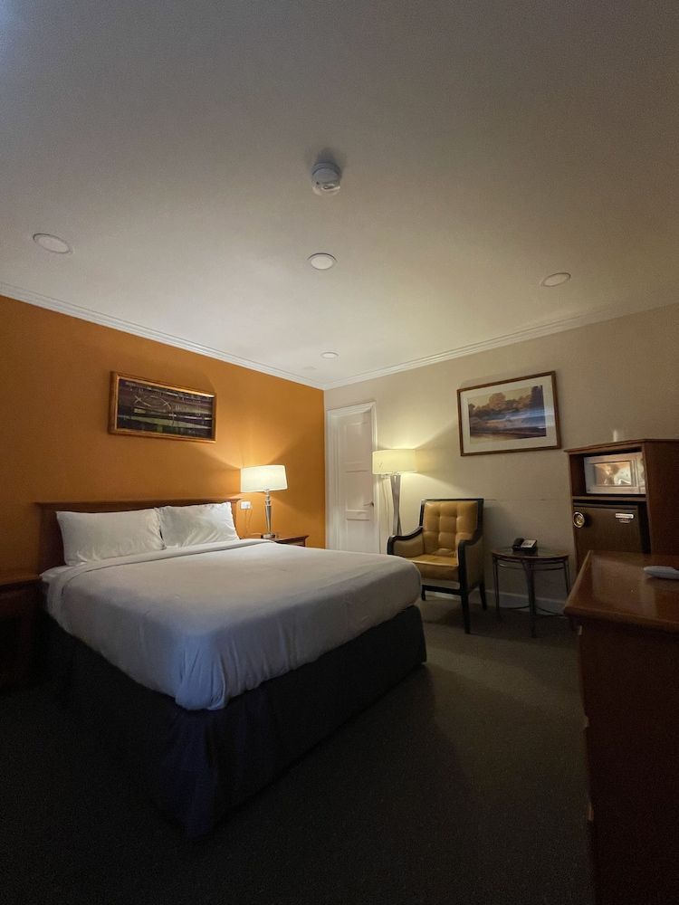 Howard Johnson by Wyndham Ridgecrest, CA Room, 1 Queen Bed, Non Smoking