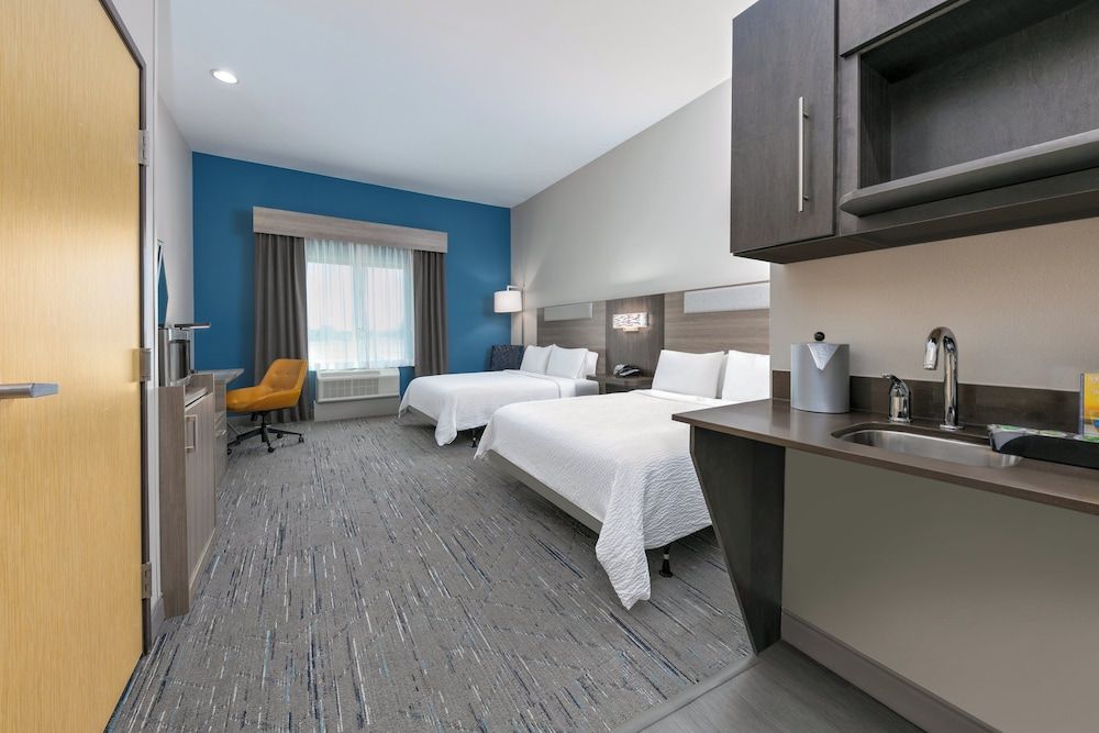 undefined Holiday Inn Express & Suites Amarillo West by IHG 3