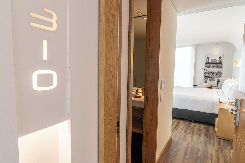 Sonesta Hotel Bogota Superior Room, 1 King Bed 10