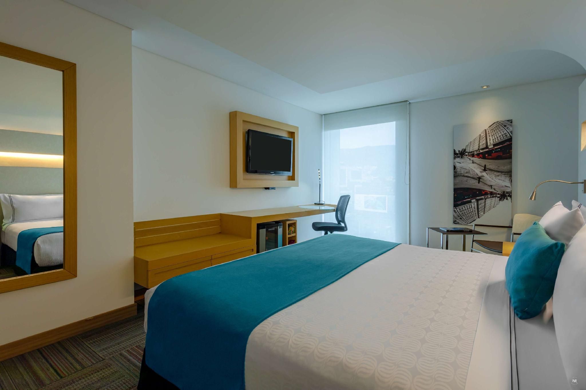 Superior Room - 01 King Size Bed