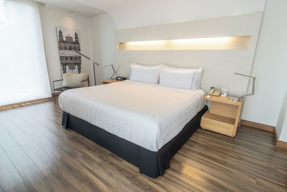 Sonesta Hotel Bogota Superior Room, 1 King Bed 8