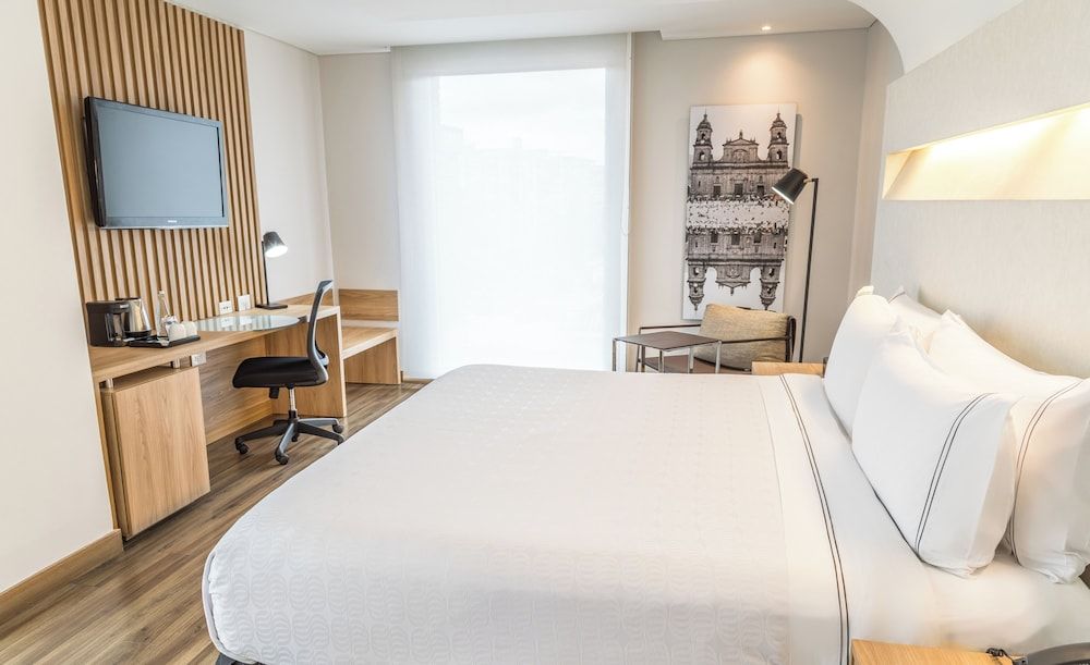 Sonesta Hotel Bogota Superior Room, 1 King Bed