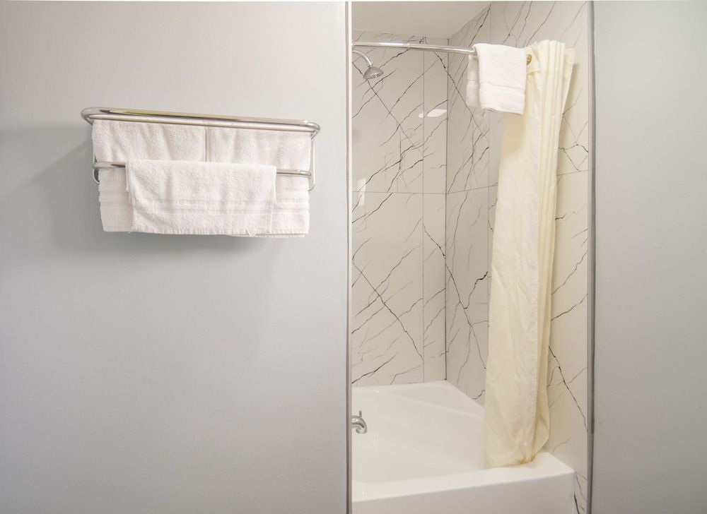 Executive Inn Standard Room, Non Smoking 2