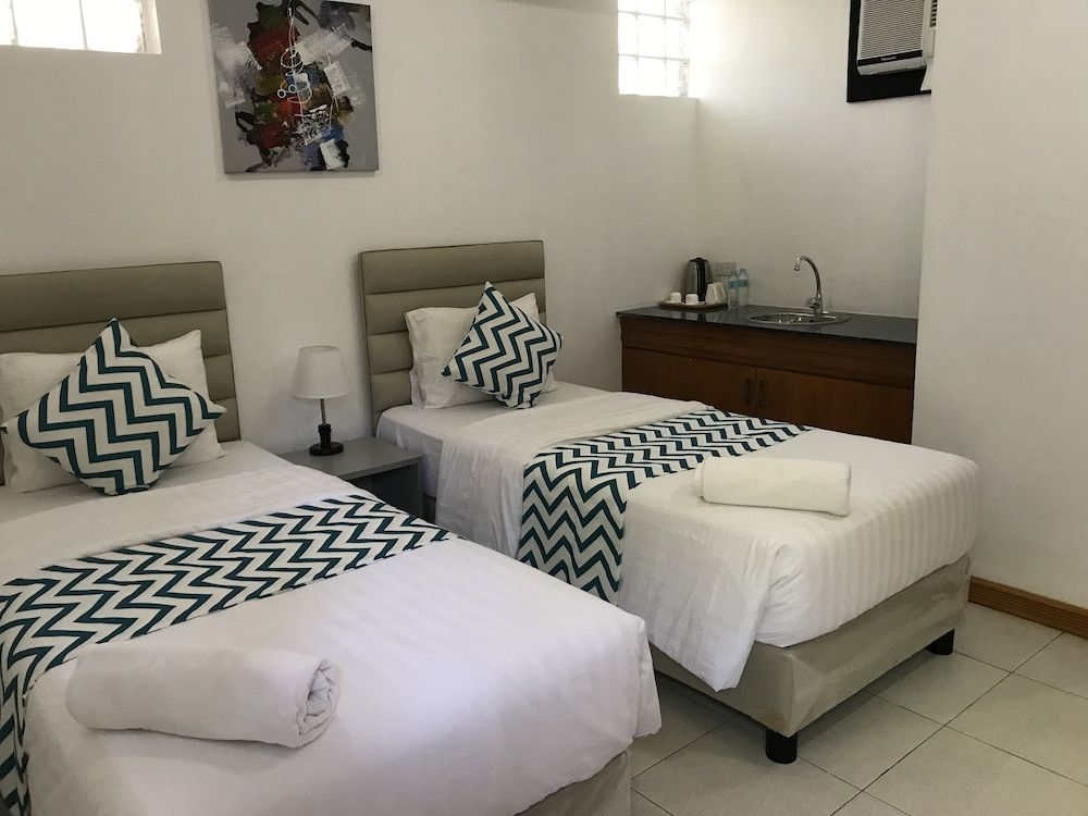 Grand Blue Beach Hotel Standard Twin Room 3