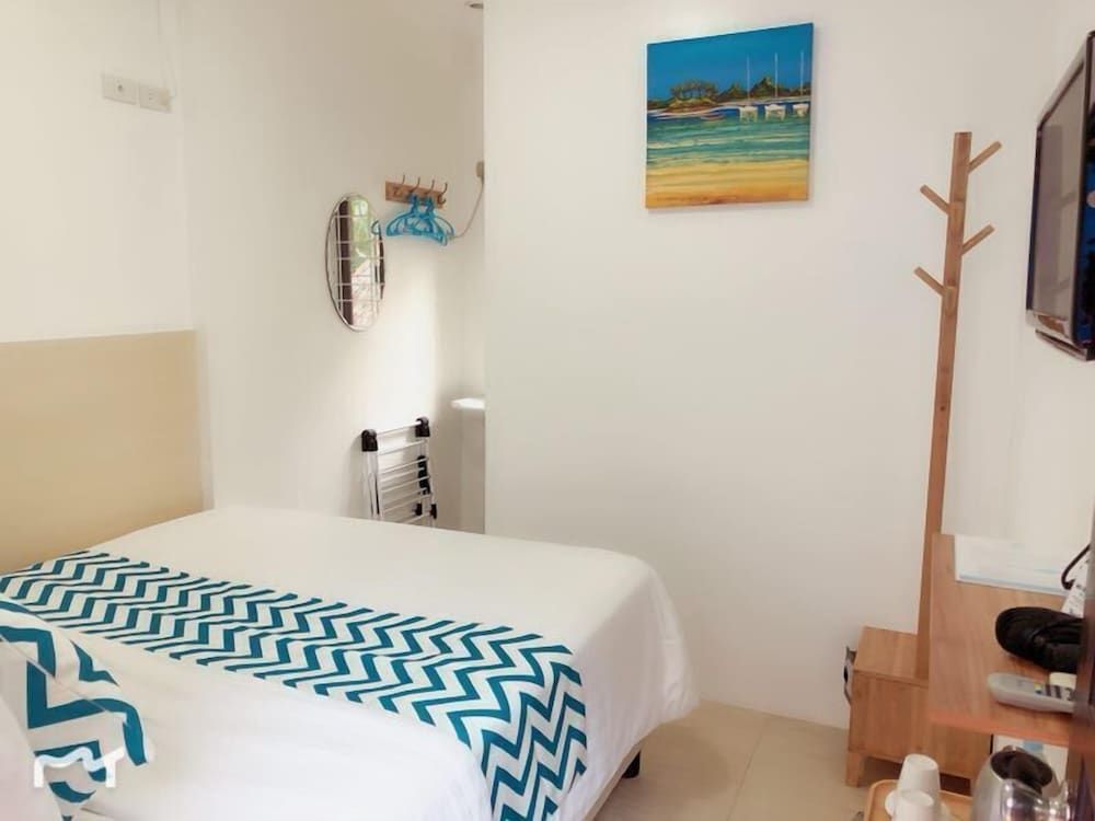 Grand Blue Beach Hotel Economy Double Room 6