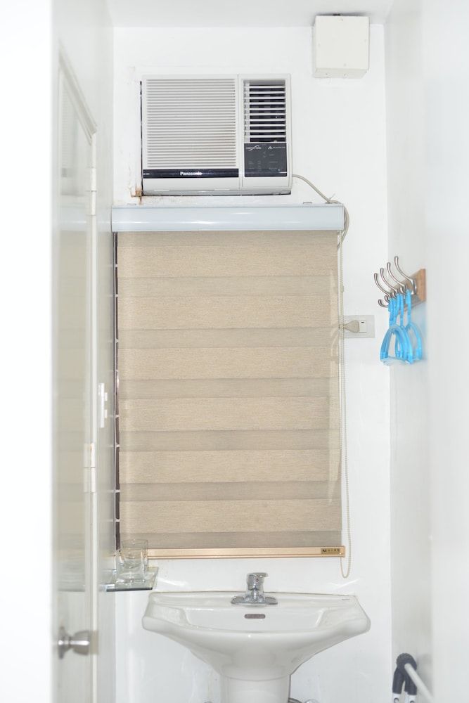 Grand Blue Beach Hotel Economy Double Room 7