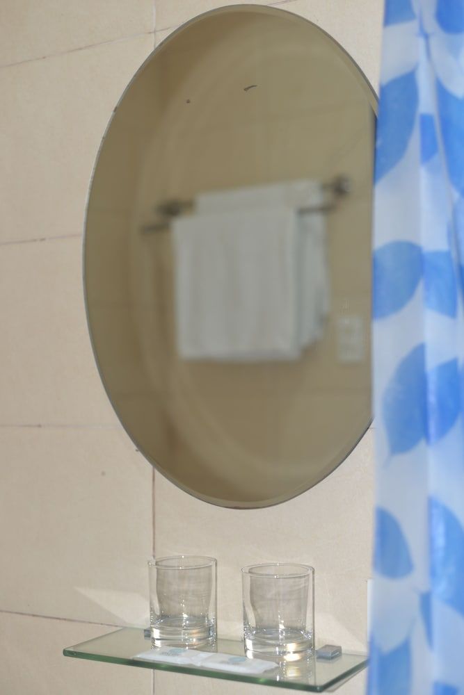 Grand Blue Beach Hotel Standard Twin Room 11