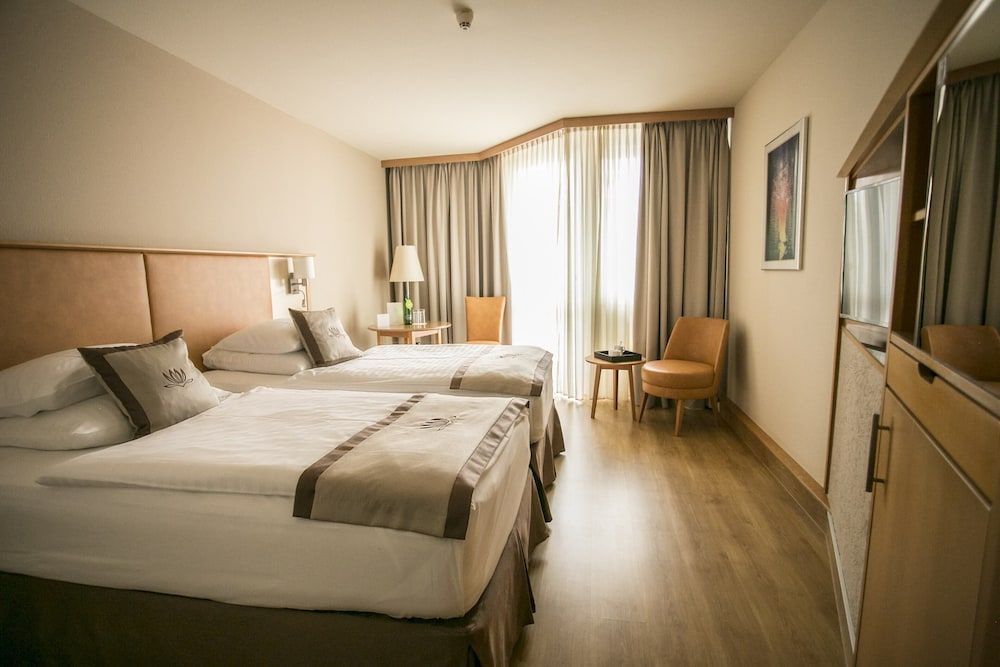 Lotus Therme Hotel & Spa Double Room, Balcony, Pool View