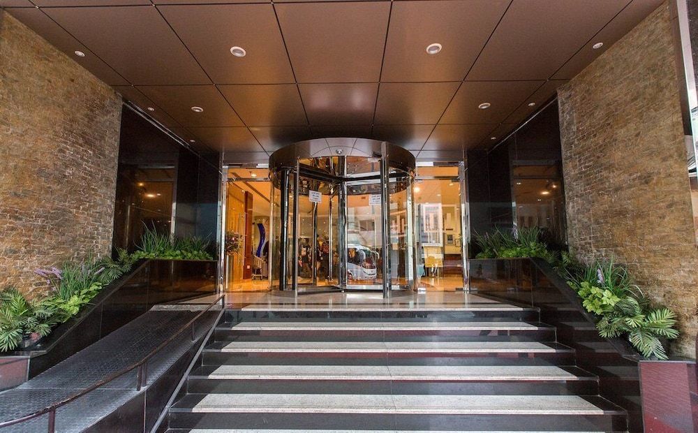 undefined Grand Central Hotel 4