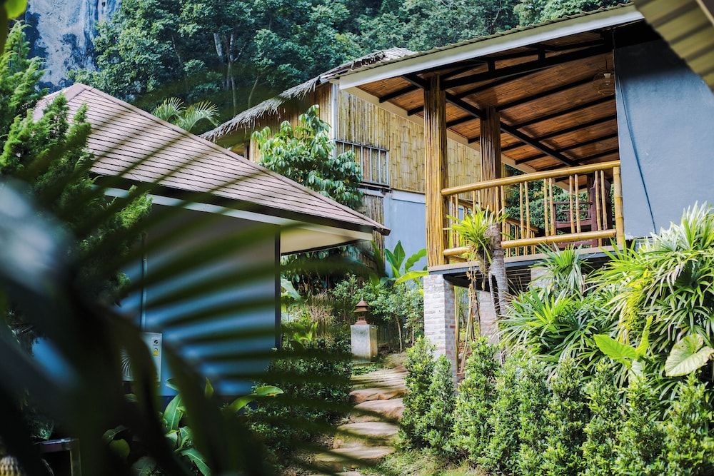 undefined Railay Phutawan Resort 9