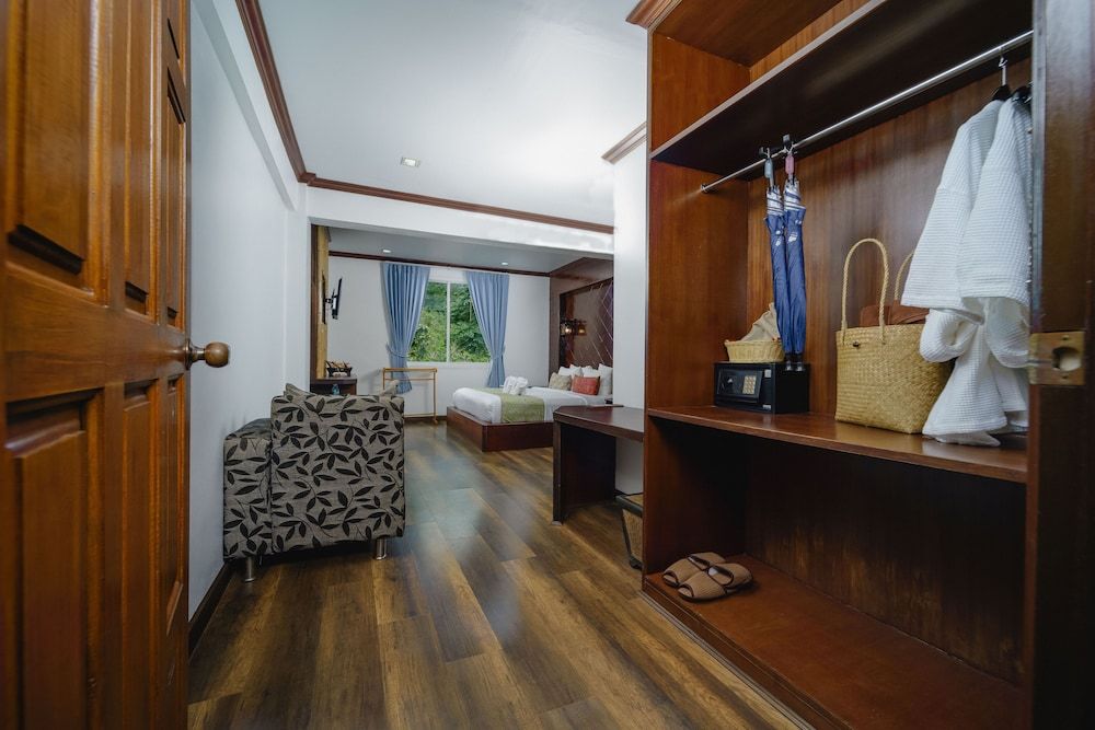 Railay Phutawan Resort Superior Double Room 9