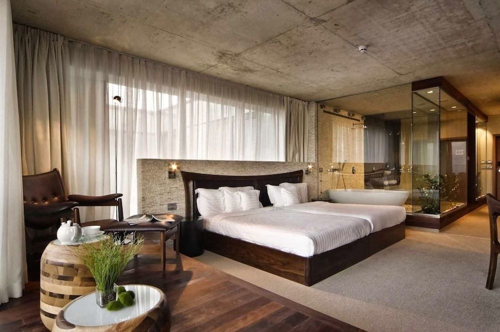 Graffit Gallery Design Hotel Exclusive Room 2