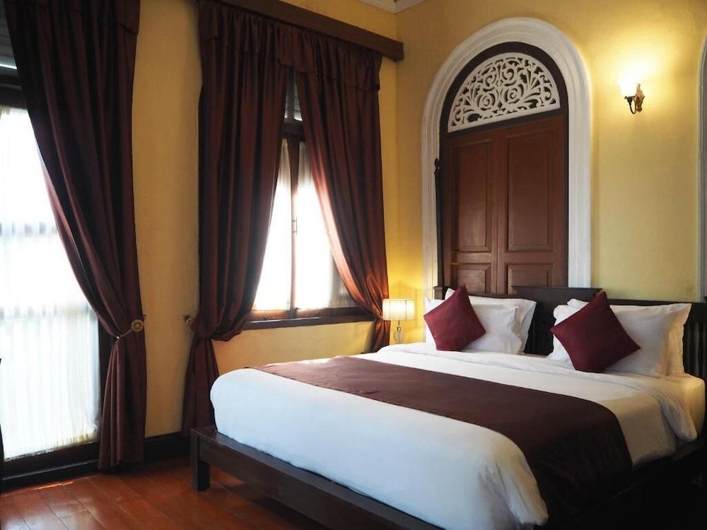 Praya Palazzo Deluxe Room, 1 King Bed 4