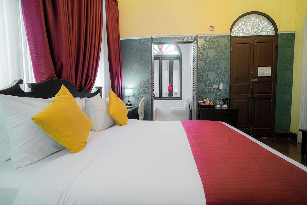 Praya Palazzo Deluxe Room, 1 King Bed 3