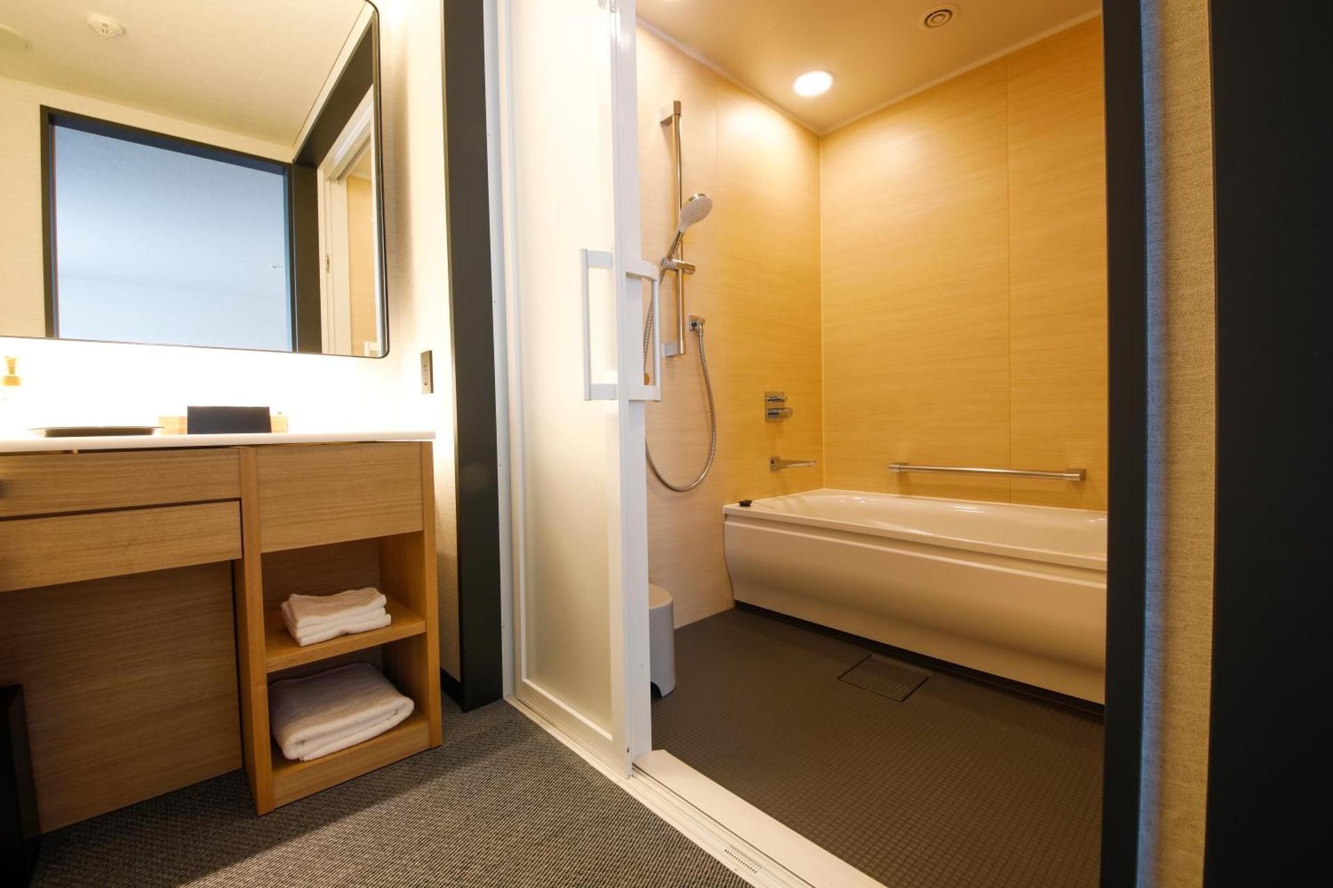 Premiere Twin Room - Disability Access with Buffet Dinner - Nonsmoking - (New) Orinkaku Wing
