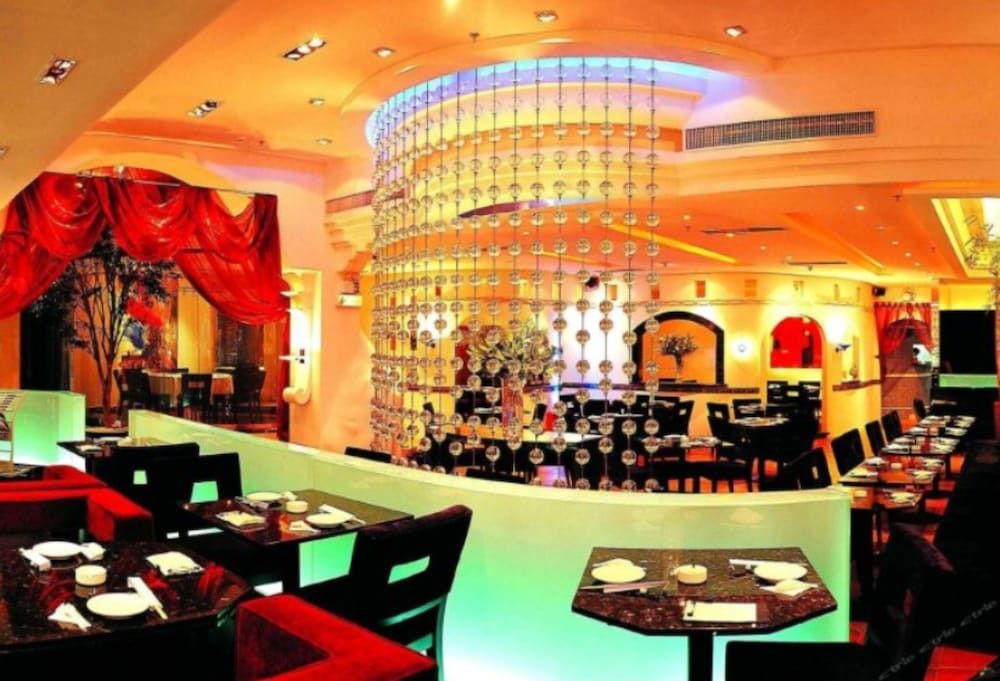undefined Golden Lustre Hotel 8