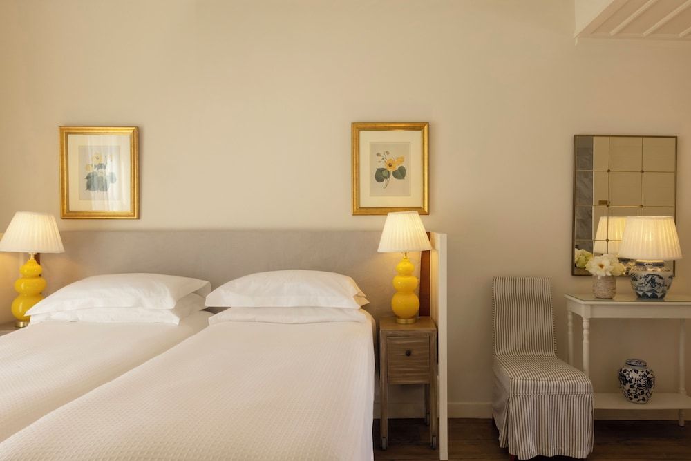 Dorion Hotel Standard Twin Room, Sea View 8