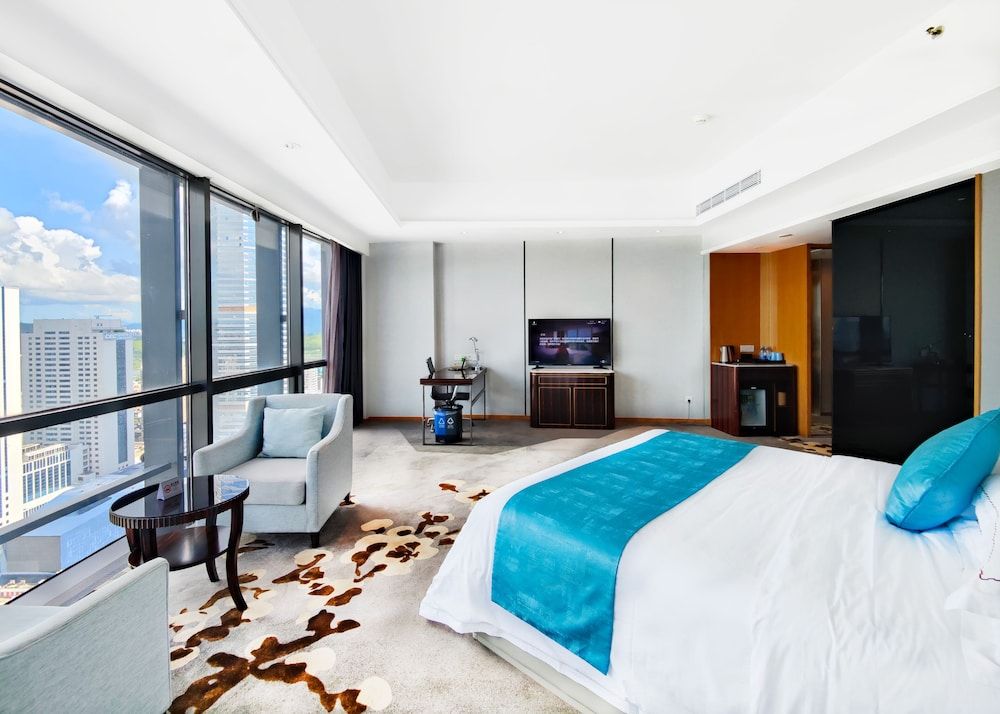 undefined Shenzhen Huaqiang Plaza Hotel 10