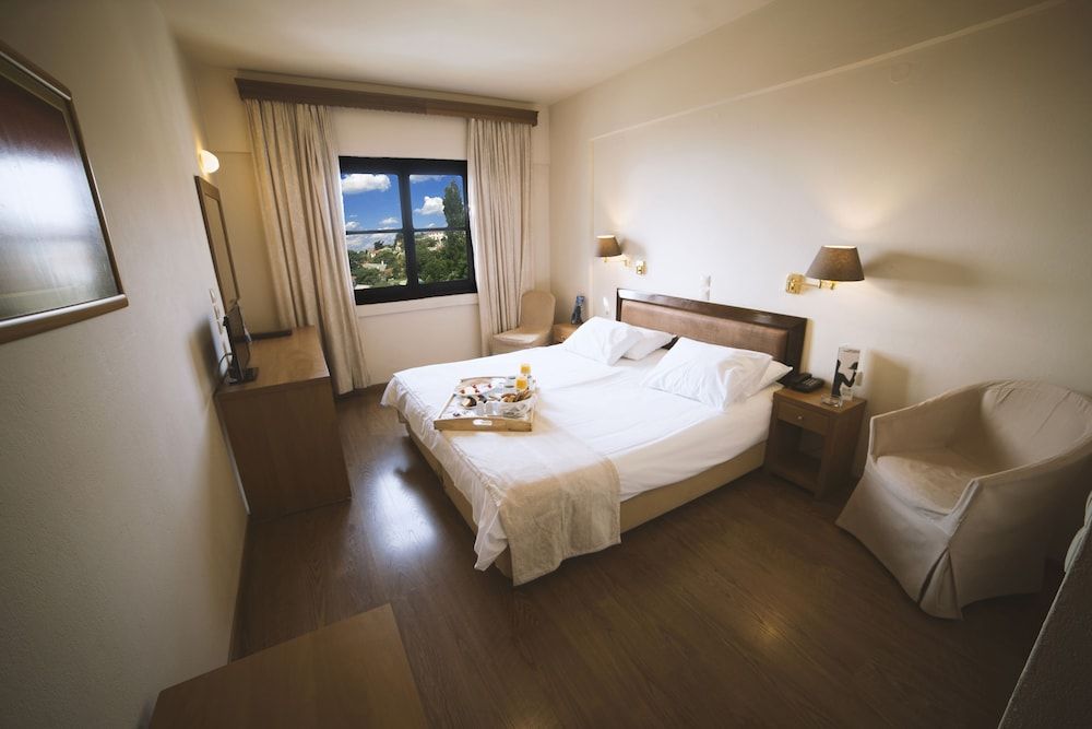 Portaria Hotel Classic Double Room With Window and Portaria View 2