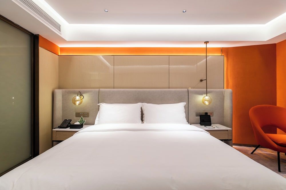 Design Room (1 King Bed)