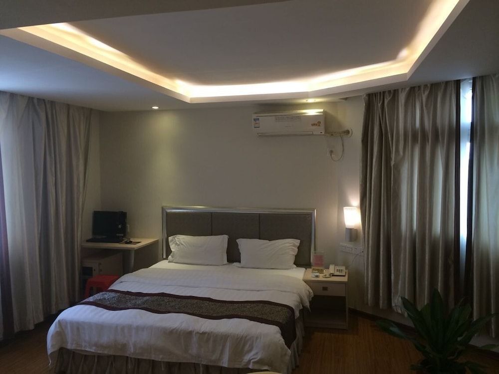 undefined Guangzhou Minghong Hotel -Xiwan 7