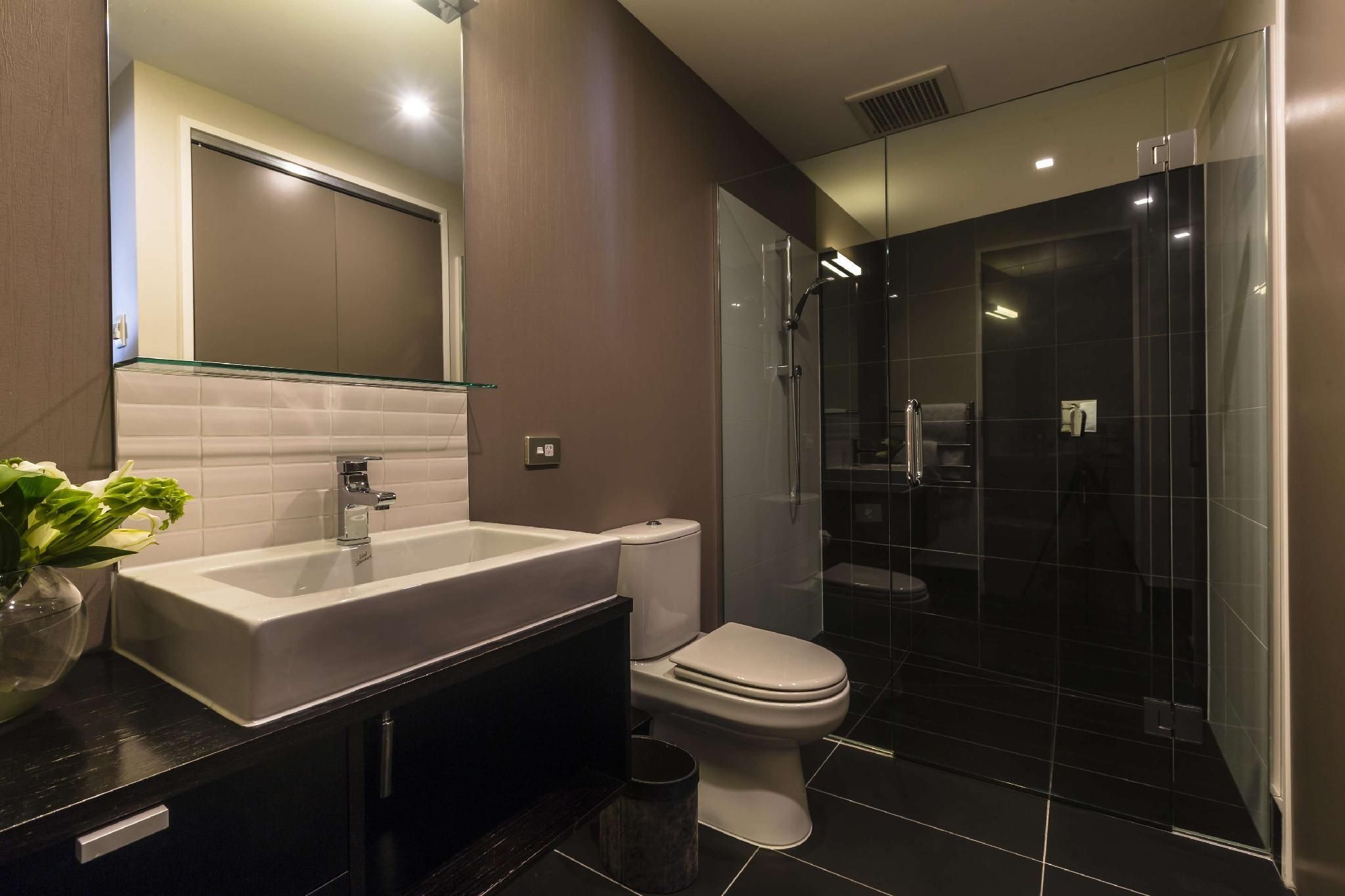 Two Bedroom Deluxe Lakeview Residence