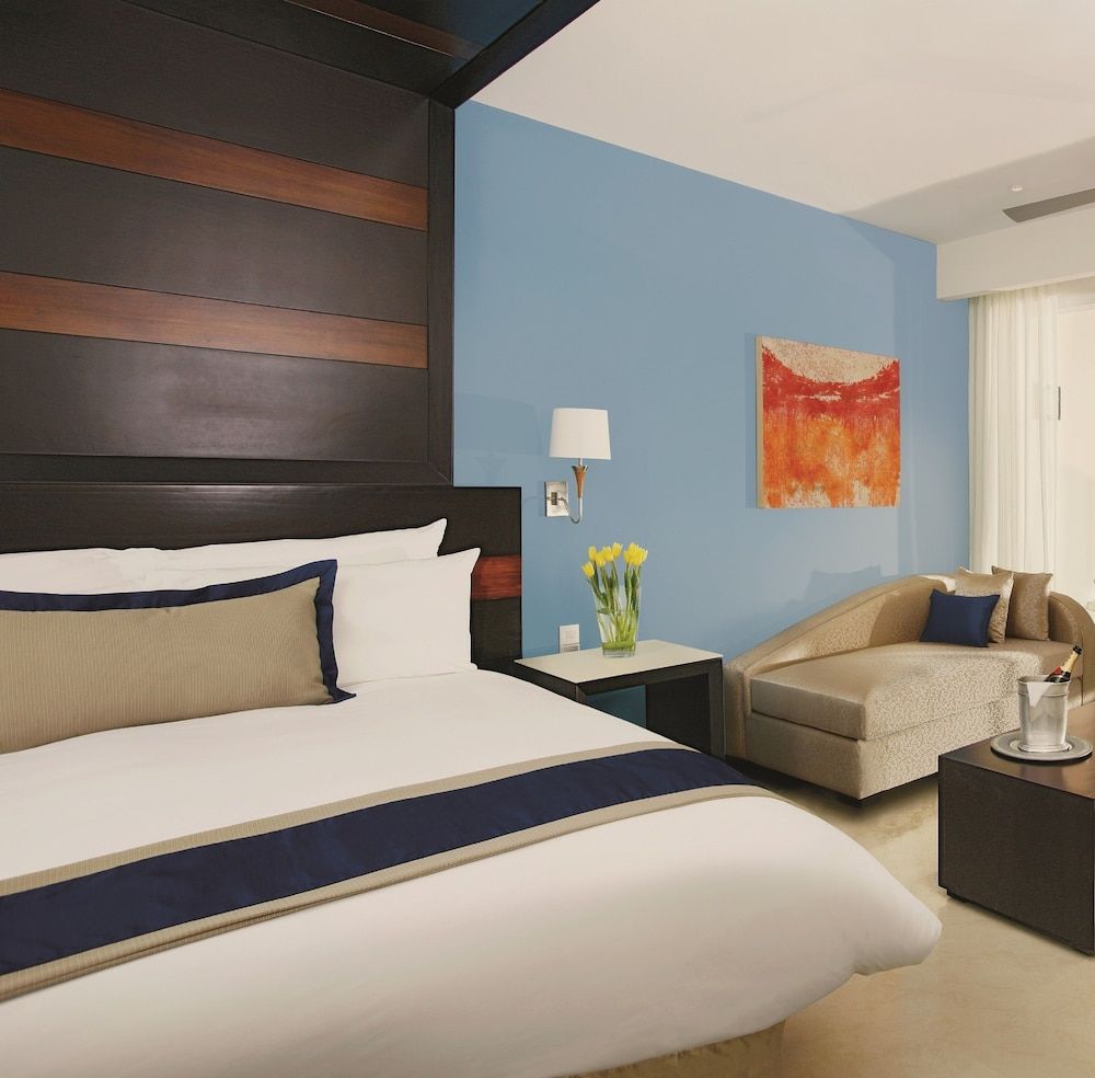 Junior Suite, 2 Double Beds (Preferred Club - Swim-out)