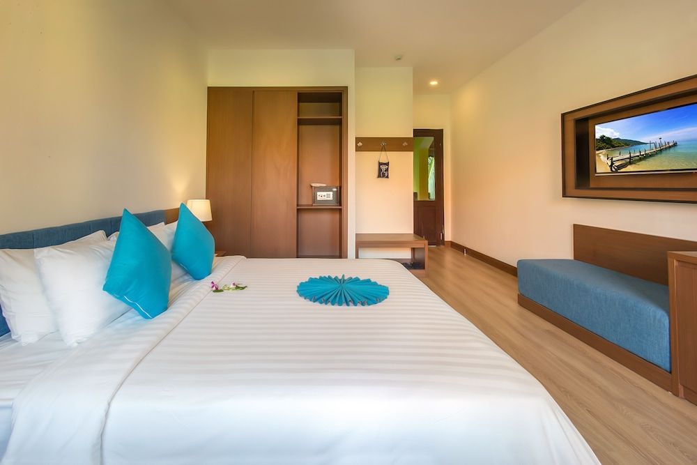 Deluxe Double Room, Garden View