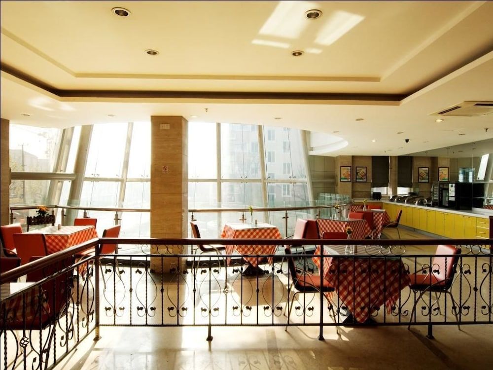 undefined Jinjiang Inn Shanghai Longcao Road 6