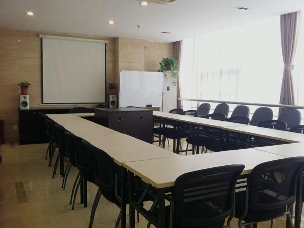 undefined Jinjiang Inn Shanghai Longcao Road 4