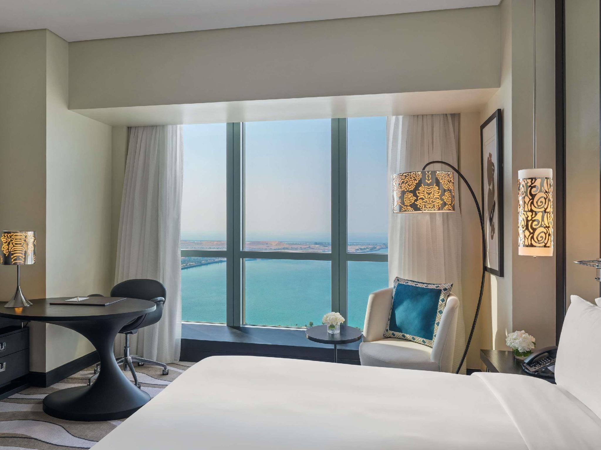 undefined Sofitel Abu Dhabi Corniche 7