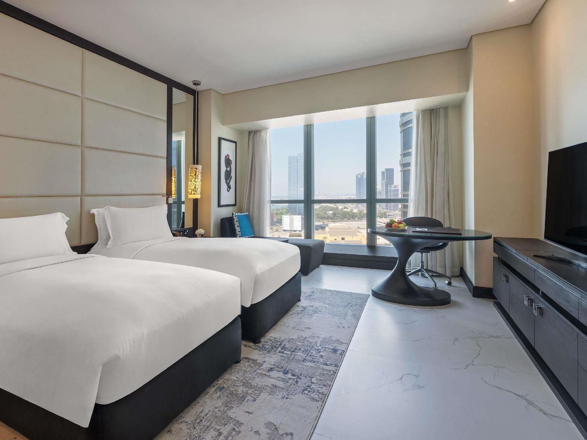 undefined Sofitel Abu Dhabi Corniche 7