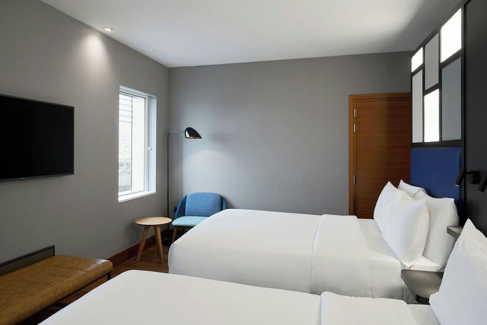 undefined Aloft London Excel 3