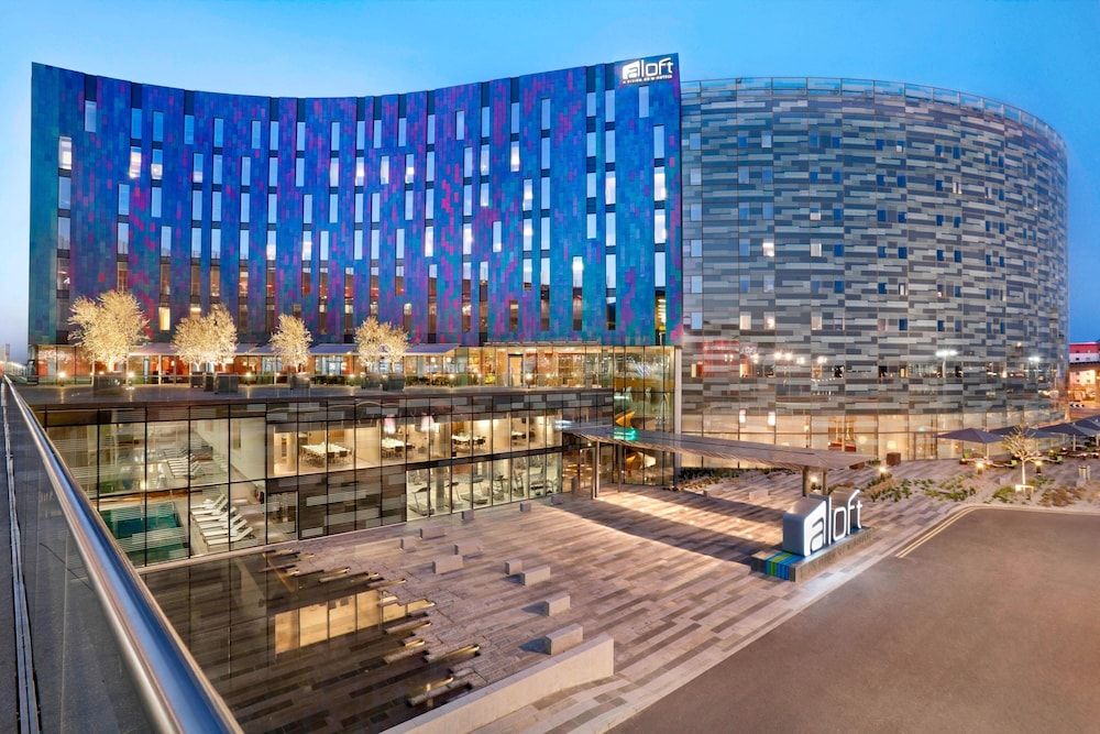 undefined Aloft London Excel 3