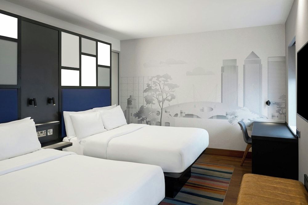 undefined Aloft London Excel 7