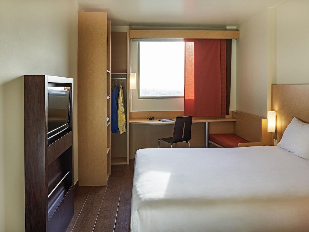 ibis Cancun Centro Double Room, 1 Double Bed 6