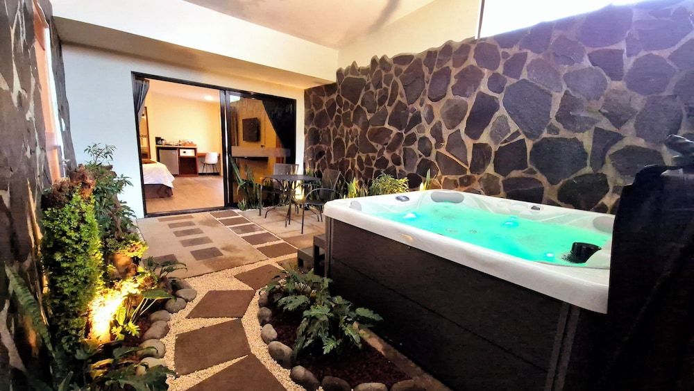 Hotel & Spa Poco a Poco Forest Deluxe with Jacuzzi 4