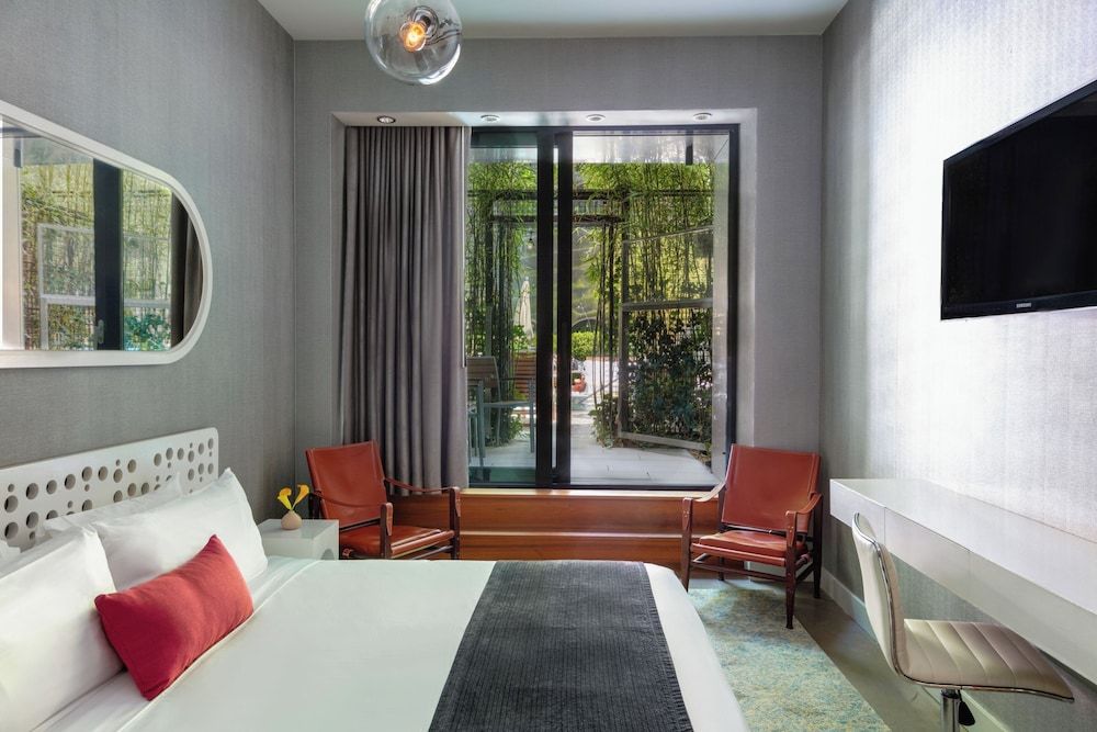 undefined Dream Downtown, by Hyatt 10