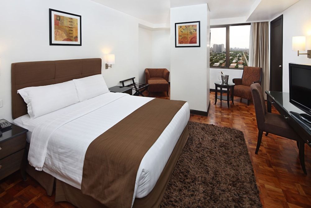 undefined City Garden Hotel Makati 4