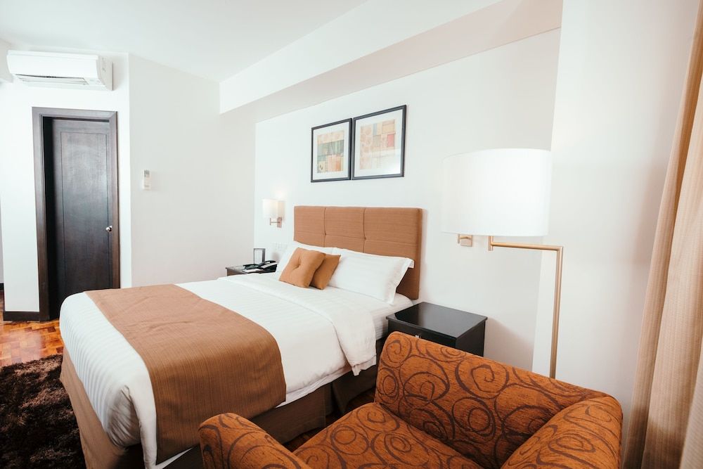 City Garden Hotel Makati No View Room