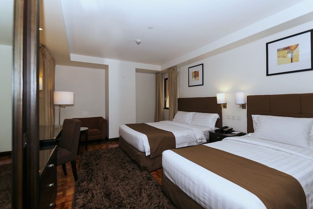undefined City Garden Hotel Makati