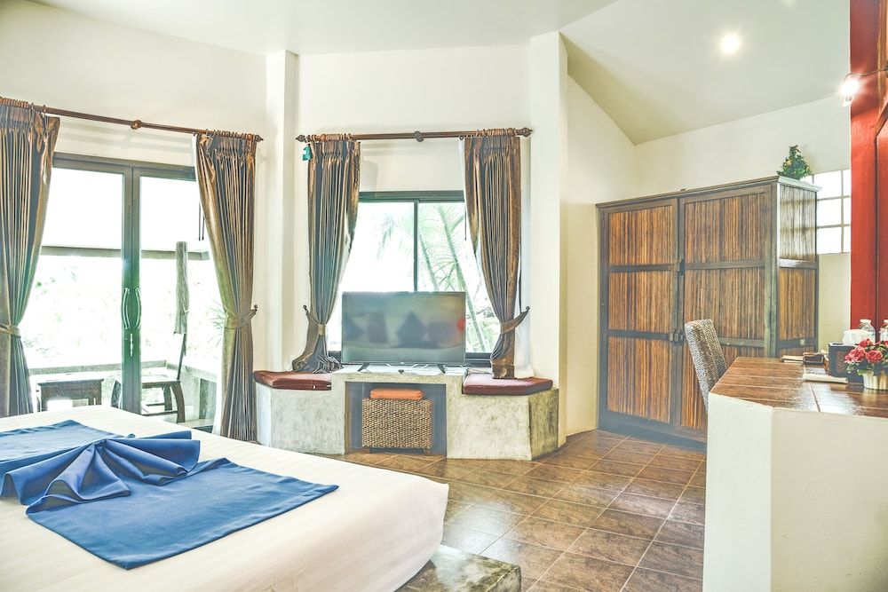 Chaweng Bay View Resort Superior Villa, 1 King Bed, Balcony (Superior Regency Villa) 6