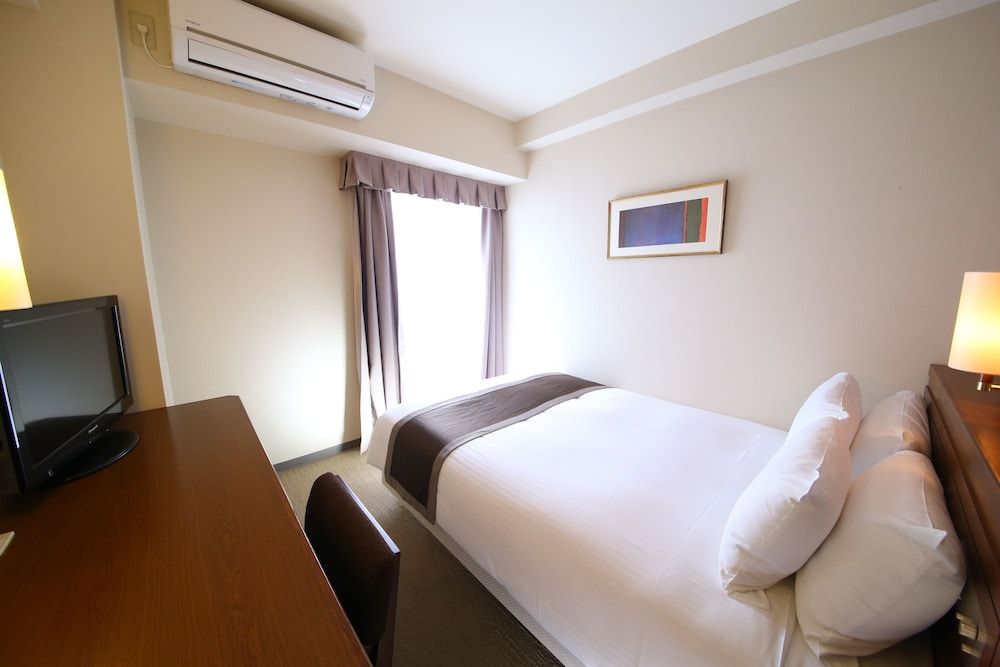 Hotel Hokke Club Osaka Semi double room