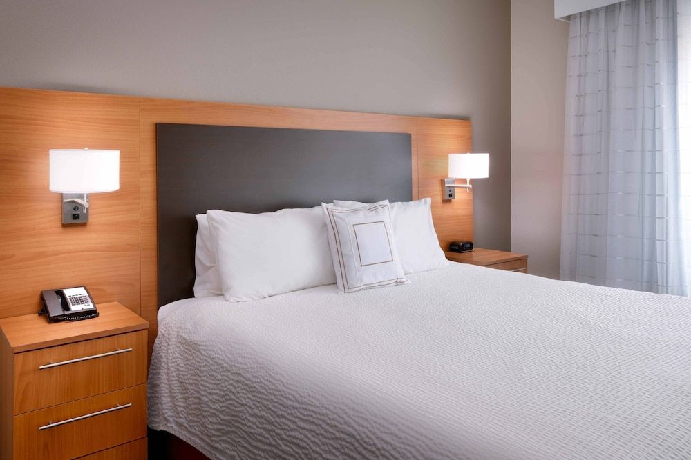 Suite, 2 Bedrooms, Non Smoking (Hearing Accessible)