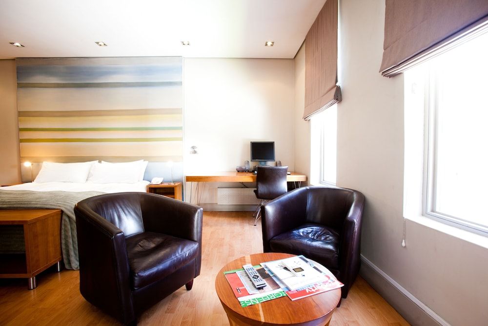 Hippo Boutique Hotel Standard Room 9